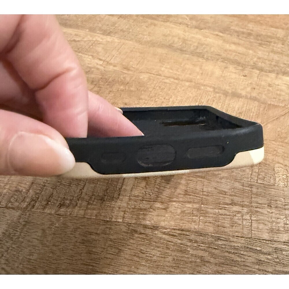 Casely Fit Check Checkerboard Nuetral Case iPhone 13 Magsafe - Picture 4 of 6